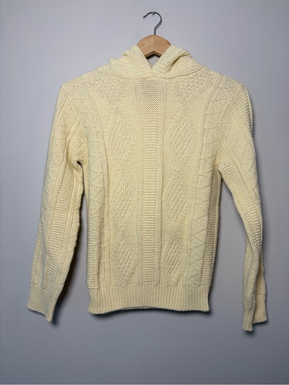 Vintage 80s Butter Yellow Hooded Knit Sweater – 100% Super Acrylic